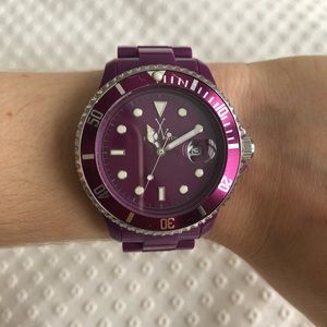 ToyWatch Fluo Purple Watch